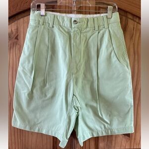 Men's Turnbury light green pleated front chino Bermuda shorts size 32
